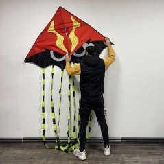 Šarkan červený delta tvar s chvostem Šarkan červený delta tvar s chvostem