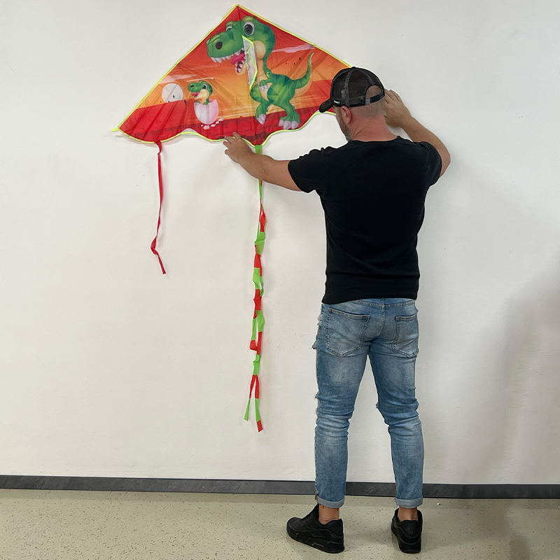 Šarkan delta T-Rex červený s chvostom