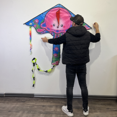 Delta sárkány zöld medúza mintával Delta sárkány zöld medúza mintával