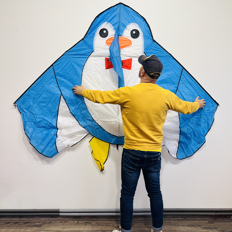 Modrý šarkan Tučniak XXL delta