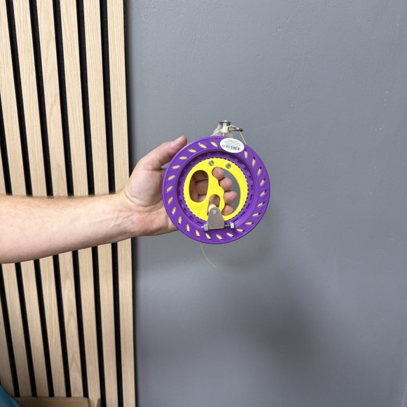 Fialový guličkový navijak 16 cm