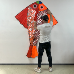 Delta šarkan Ryba trblietavá modro‑strieborný Delta šarkan Ryba trblietavá modro‑strieborný