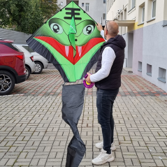 Kobra delta sárkány piros-fekete 13m