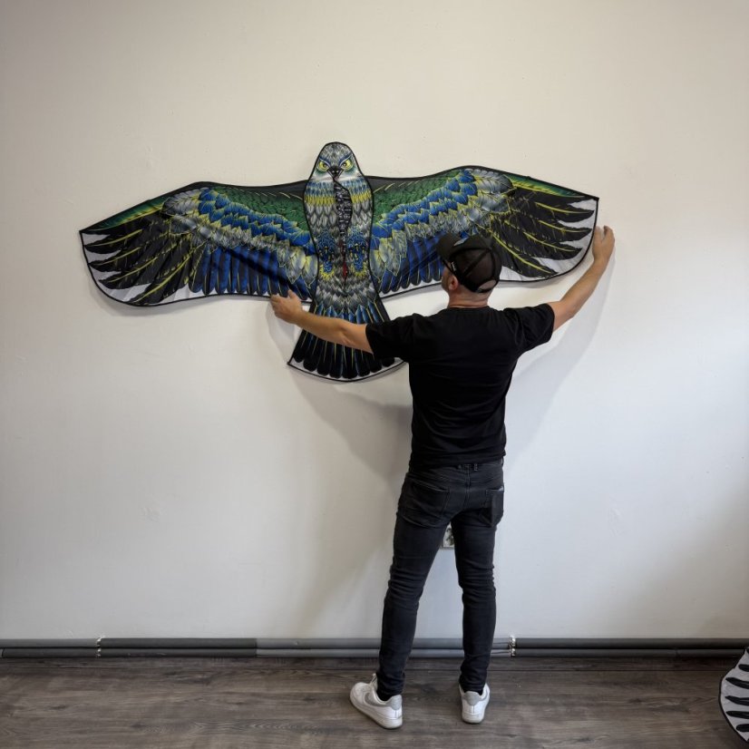 Šarkan Jastrab - farebný