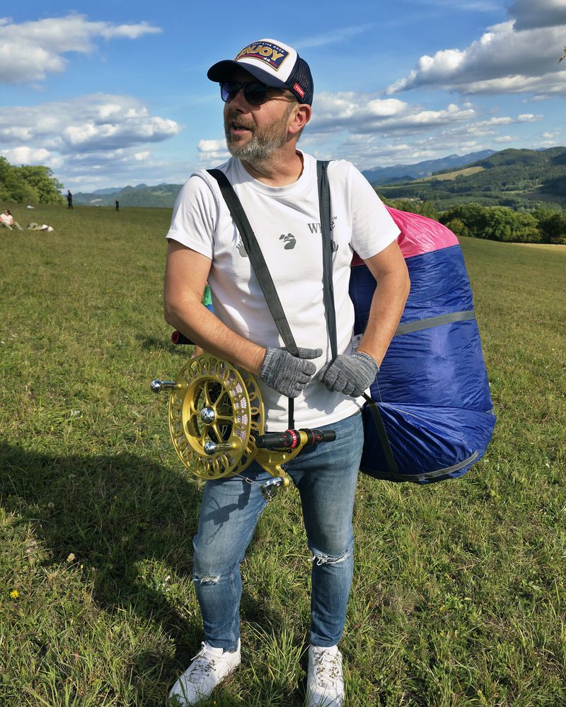 Veľký navijak so šnúrou a vak s 3D šarkanom